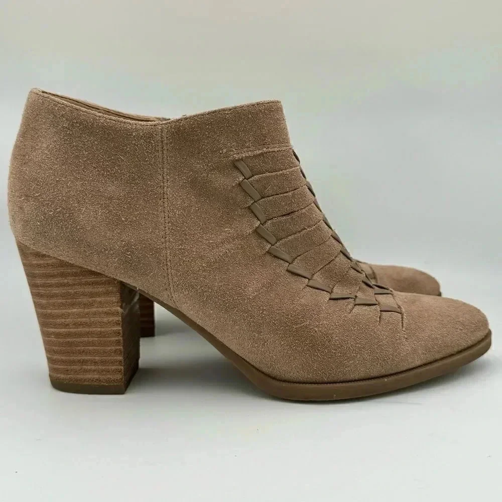 FRANCO SARTO Destiny Suede Leather Boot  Topstitch Taupe Ankle Boots Size 8.5